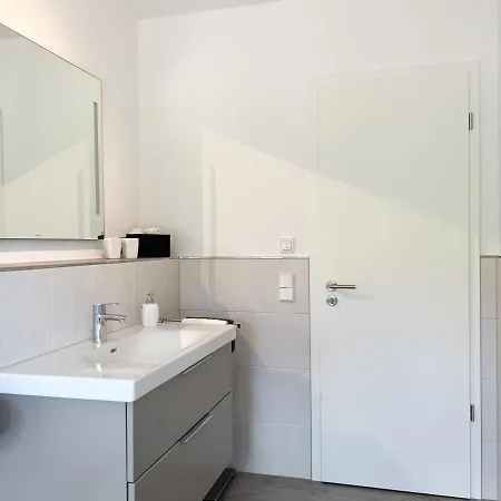 Alpenblick Apartment *